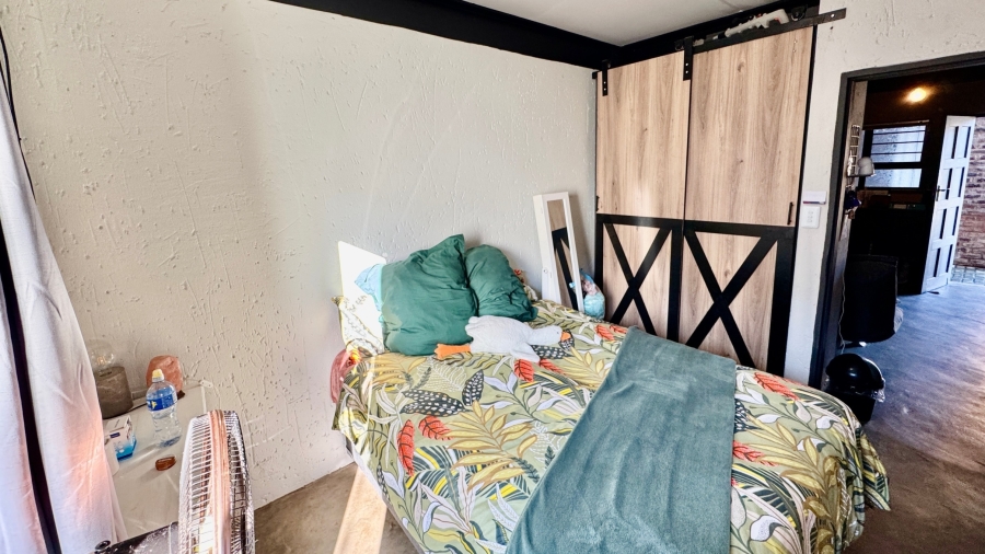 1 Bedroom Property for Sale in Die Bult North West